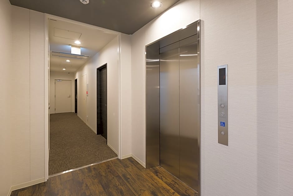 EIWA PLACE HOTEL HAKATA 3*