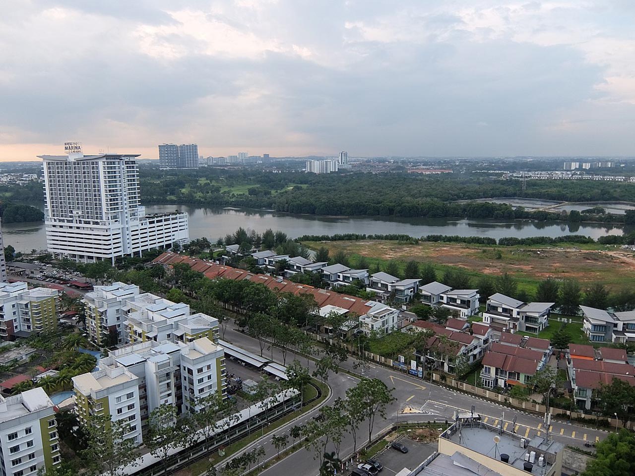 Austin Park Hotel 3*