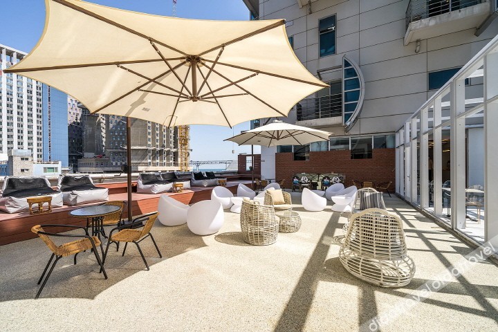 De Homme Hotel 2*