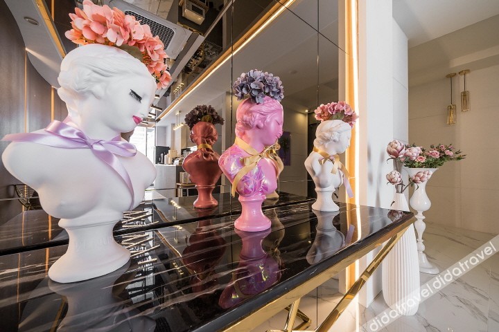 De Homme Hotel 2*