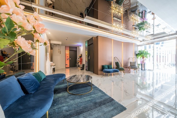 De Homme Hotel 2*