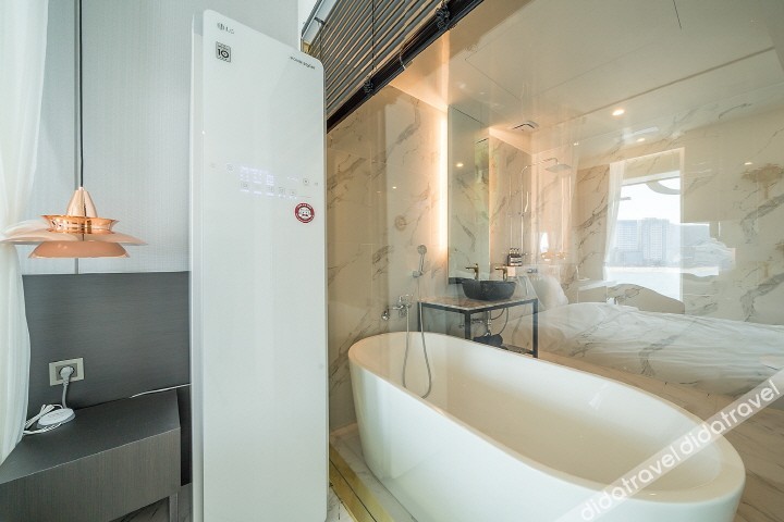 De Homme Hotel 2*