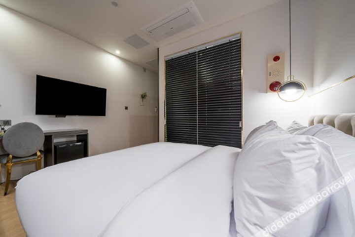 De Homme Hotel 2*