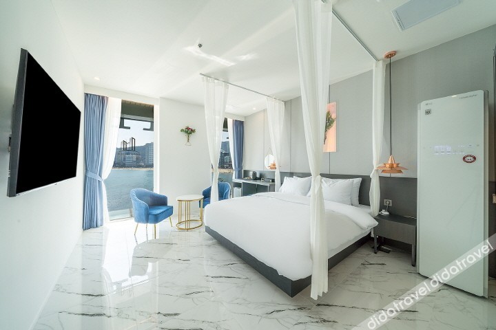 De Homme Hotel 2*