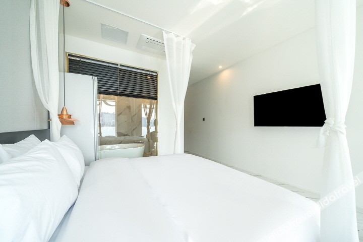 De Homme Hotel 2*
