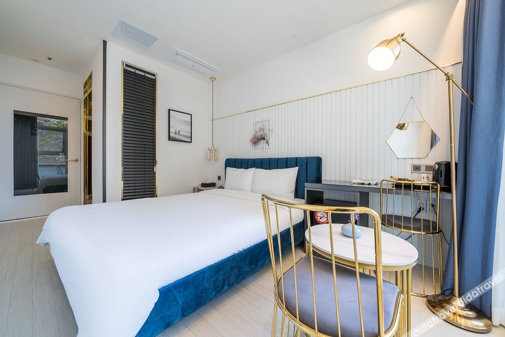 De Homme Hotel 2*