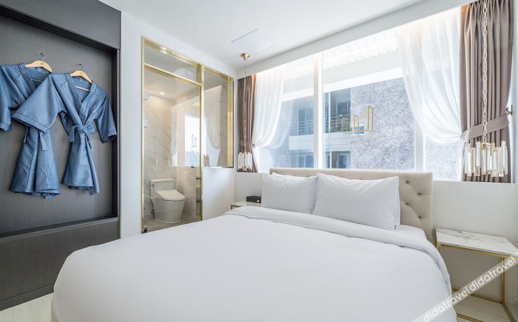 De Homme Hotel 2*