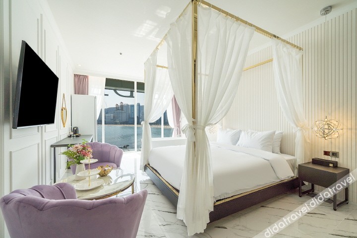 De Homme Hotel 2*