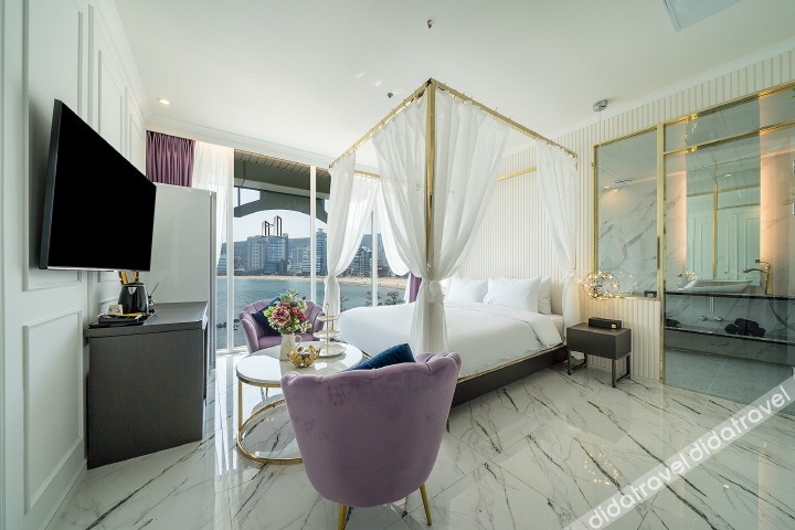 De Homme Hotel 2*