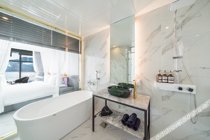De Homme Hotel 2*