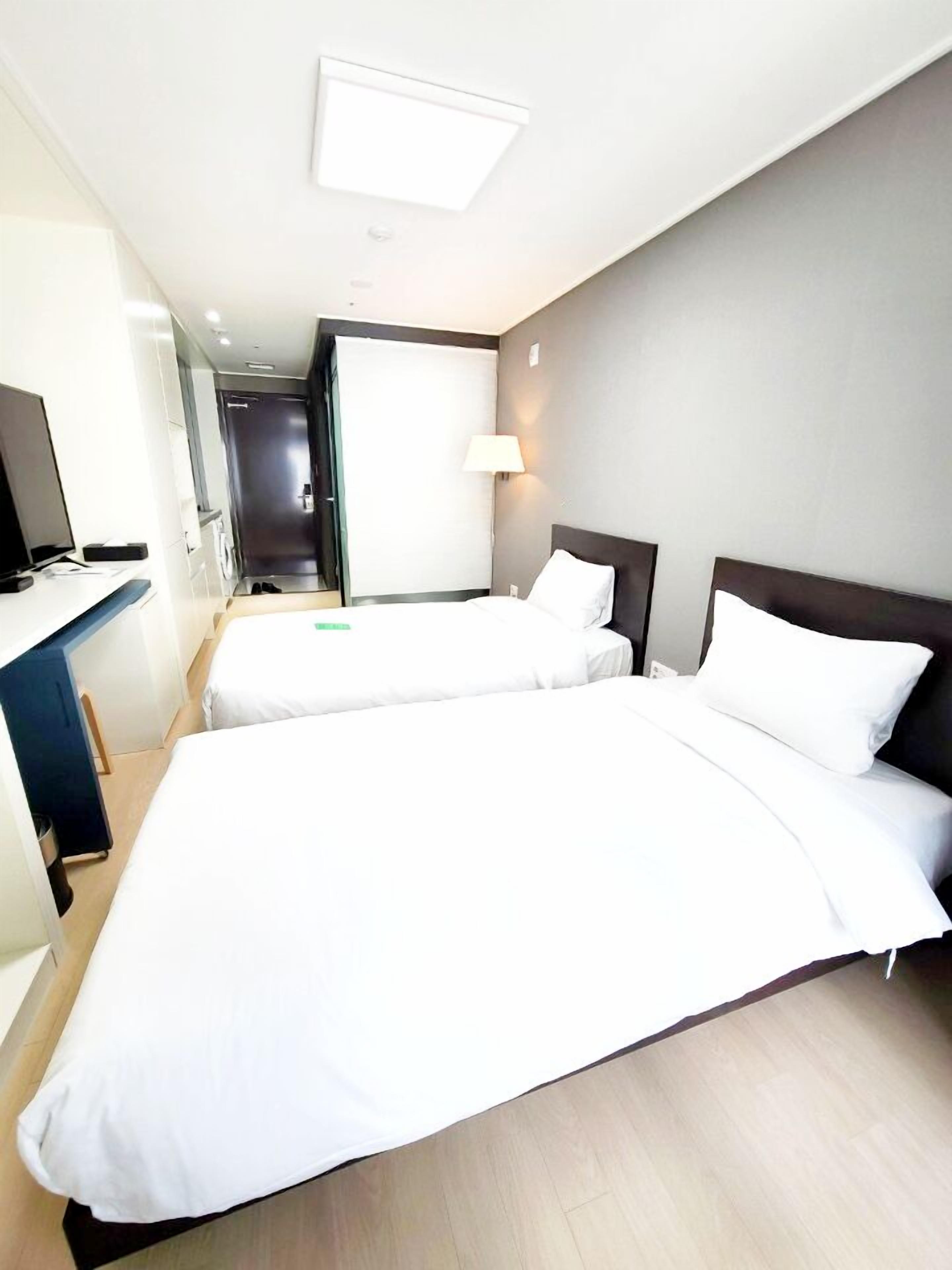 Risen Oceanpark Hotel 2*
