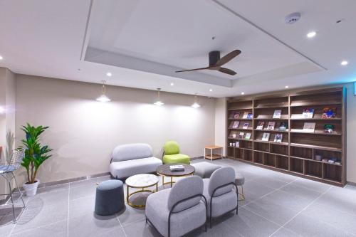 Brosis Hotel 2*