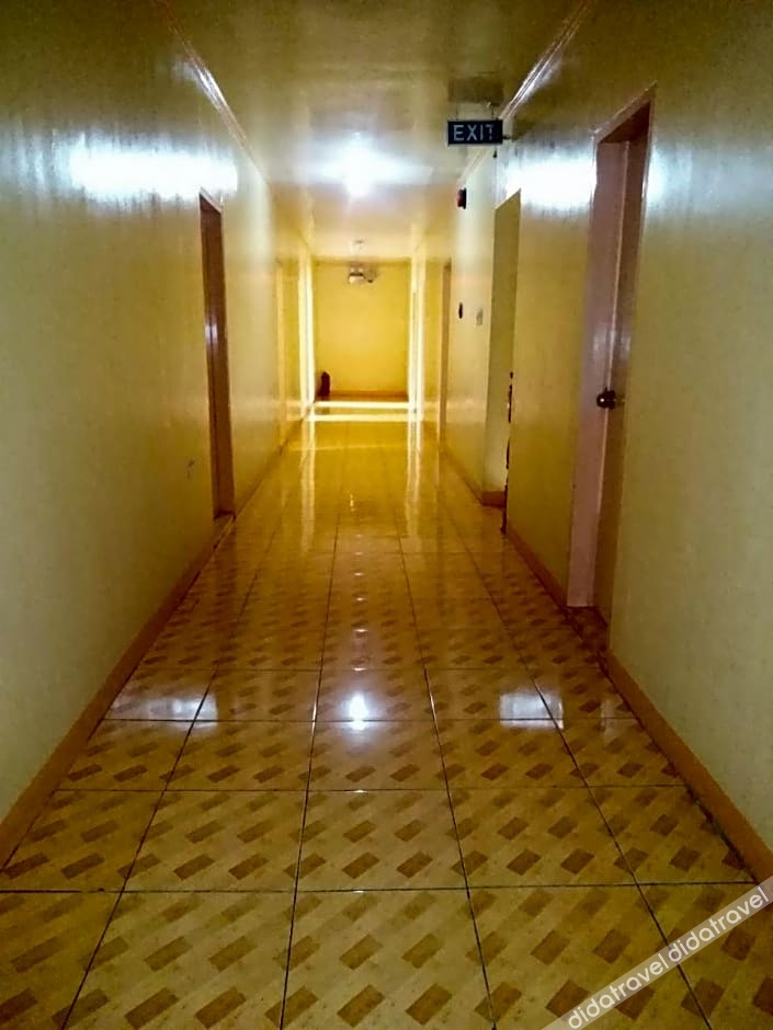 RedDoorz near SM Batangas City 1*