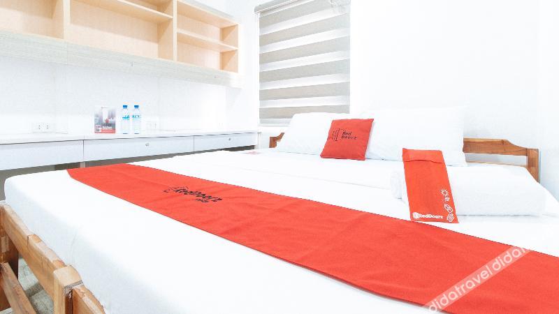 Collection O Metro Manila near University Belt formerly 1318 Residences 3*