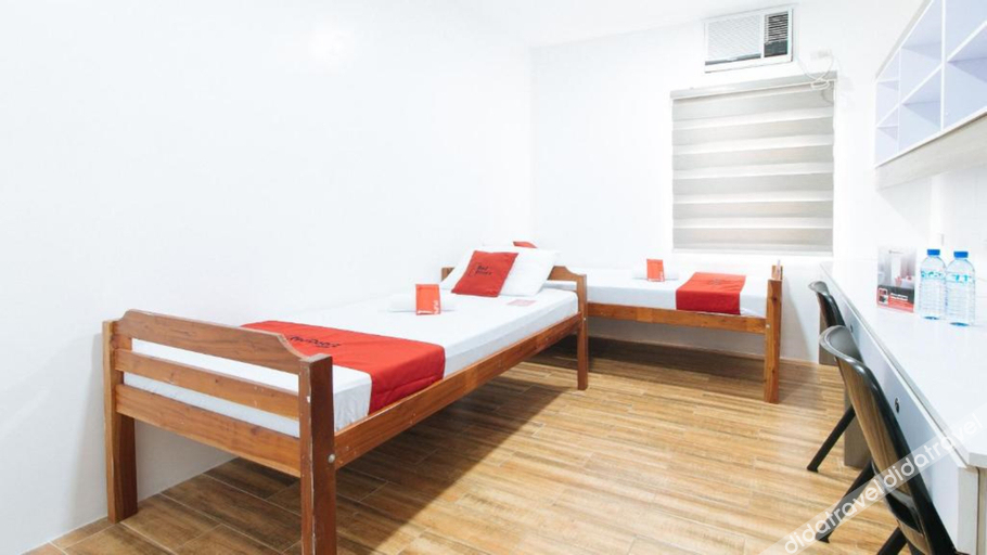 Collection O Metro Manila near University Belt formerly 1318 Residences 3*