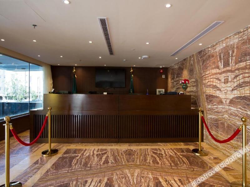 Ebreez Grand Hotel 1*