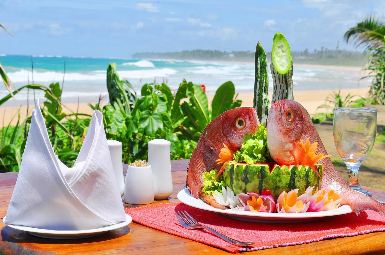 Шри букинг. Koggala Beach. Когалла Бич отель Шри Ланка. Koggala Beach Шри Ланка. Koggala Beach Hotel.