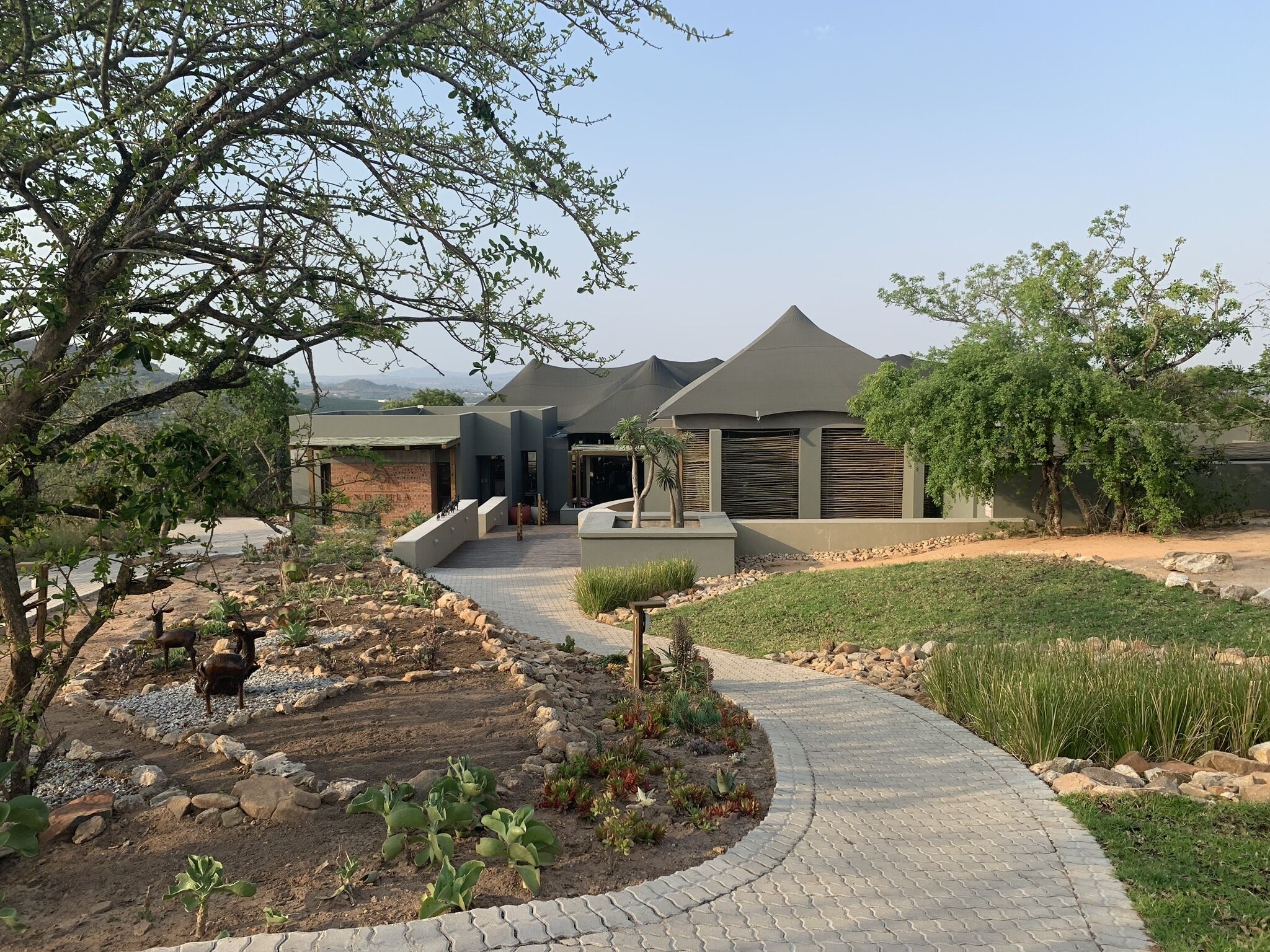 Ndhula Luxury Tented Lodge 4*