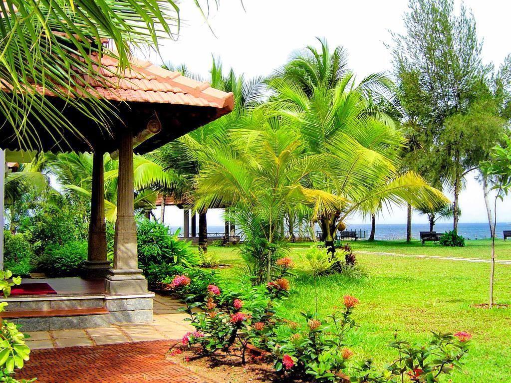 Backwater Ripples Kumarakom 5*