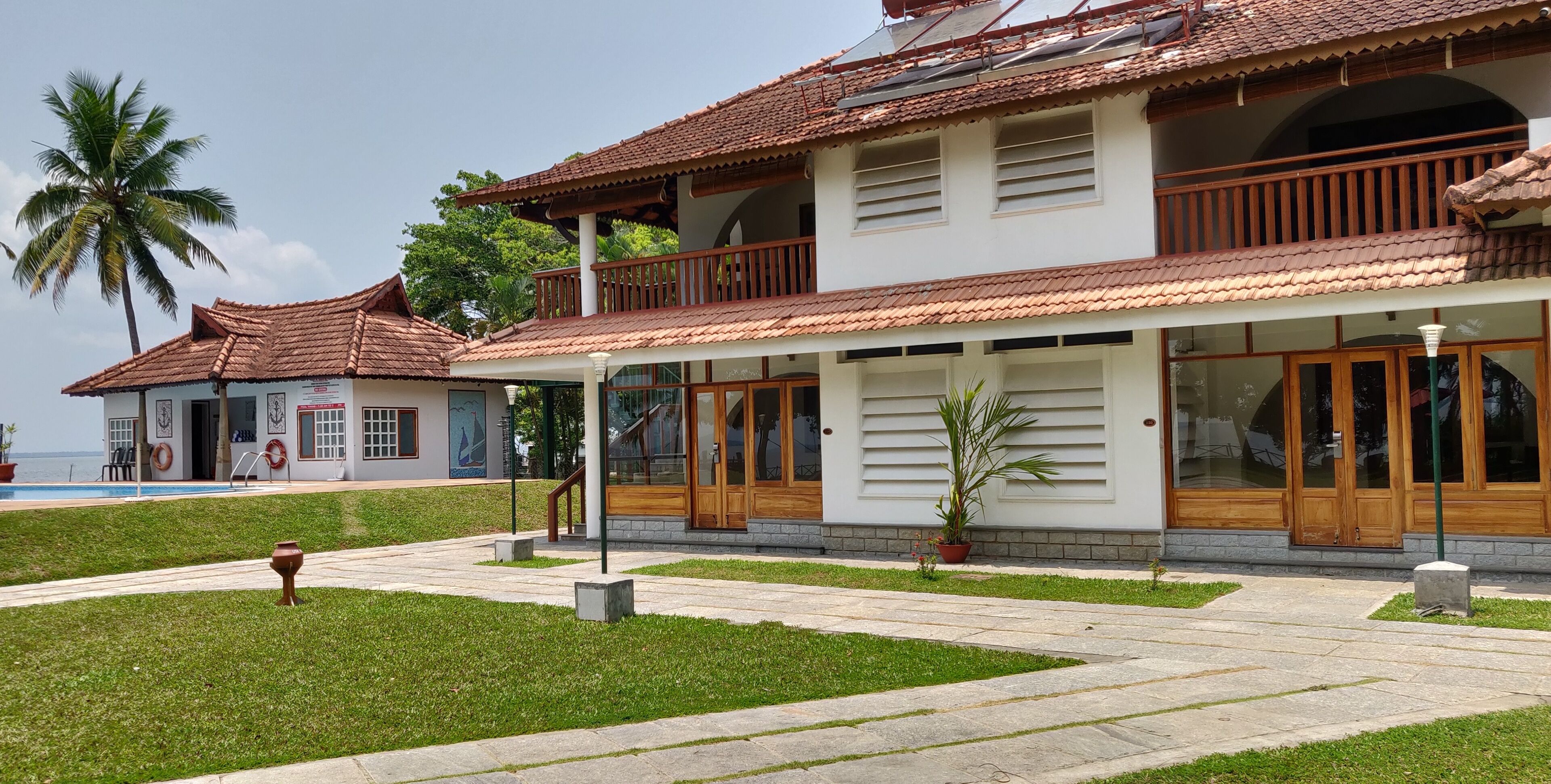 Backwater Ripples Kumarakom 5*
