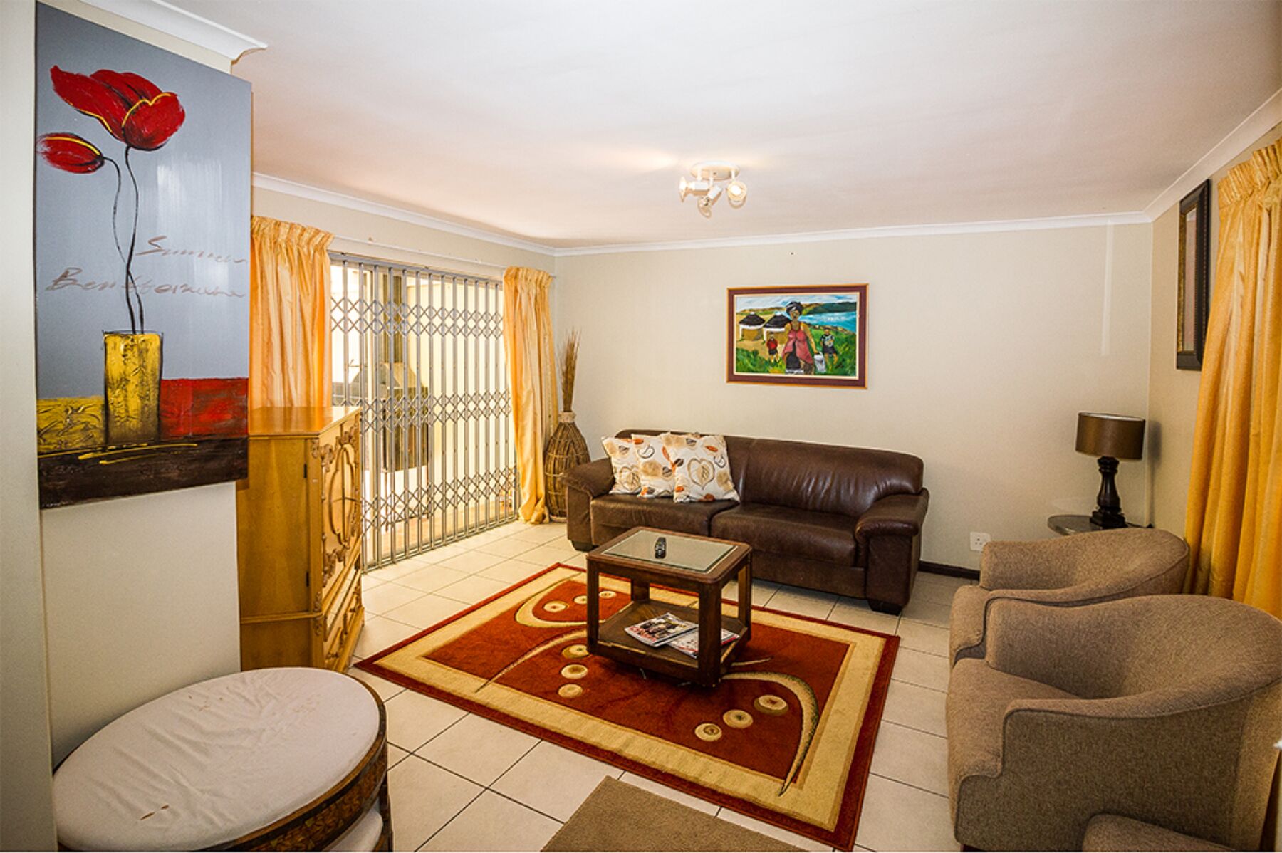 Kwantu Guesthouses 3*