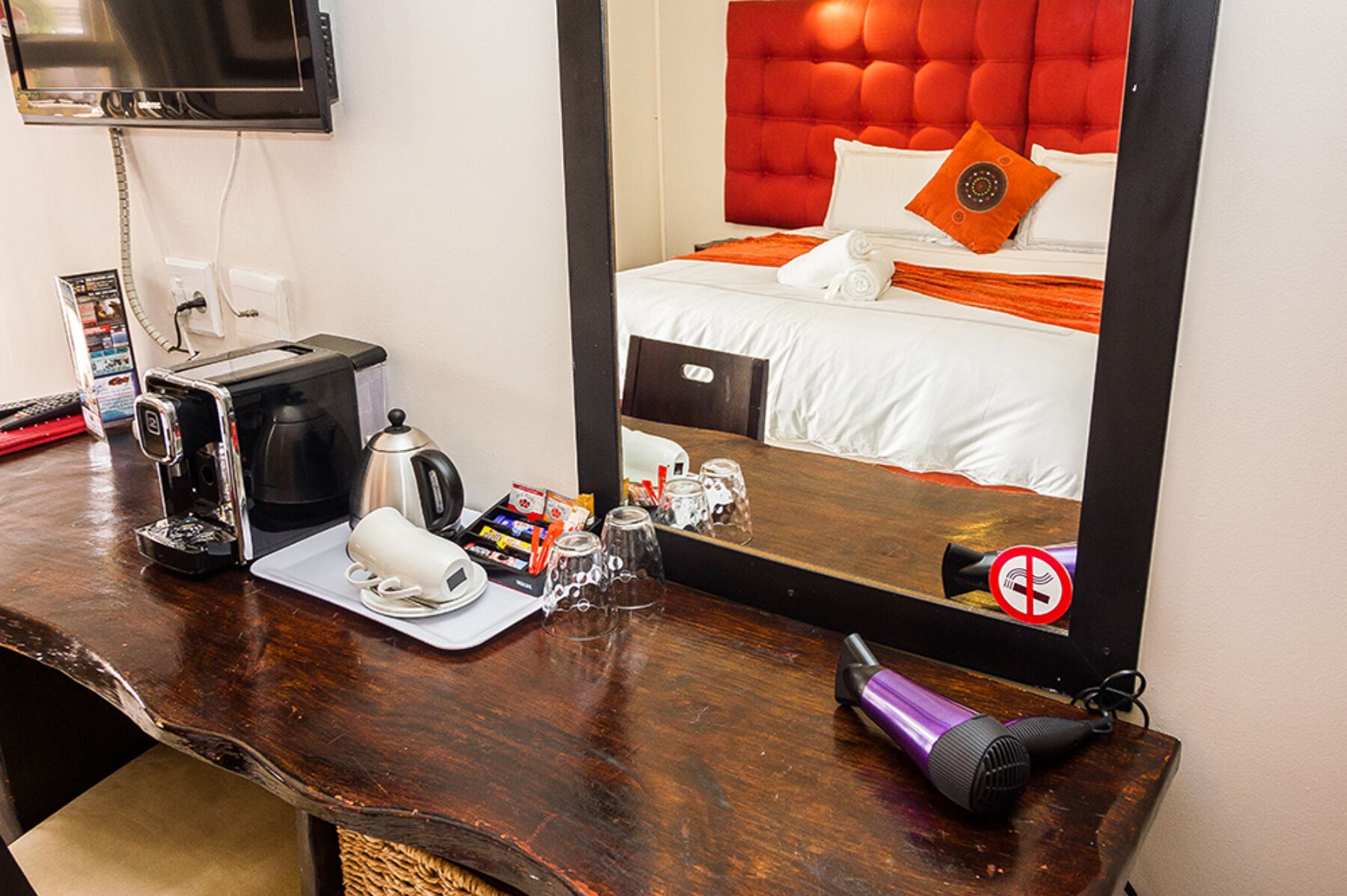 Kwantu Guesthouses 3*