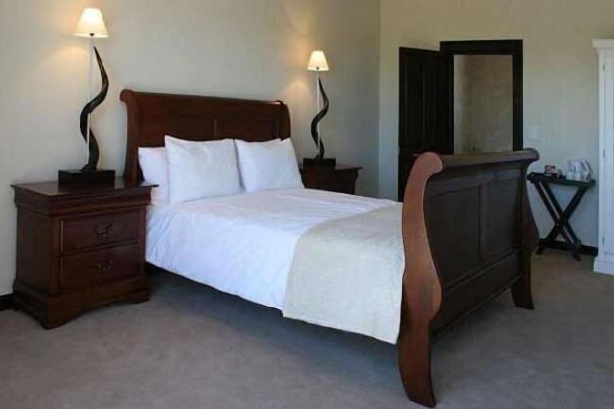 Kwantu Guesthouses 3*