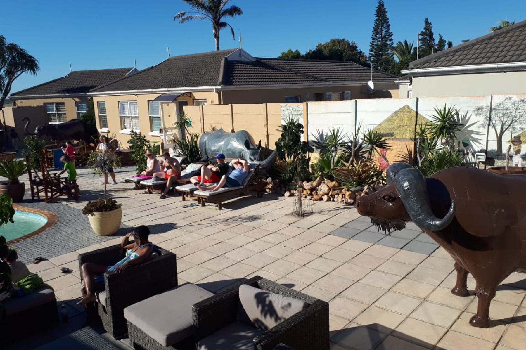 Kwantu Guesthouses 3*