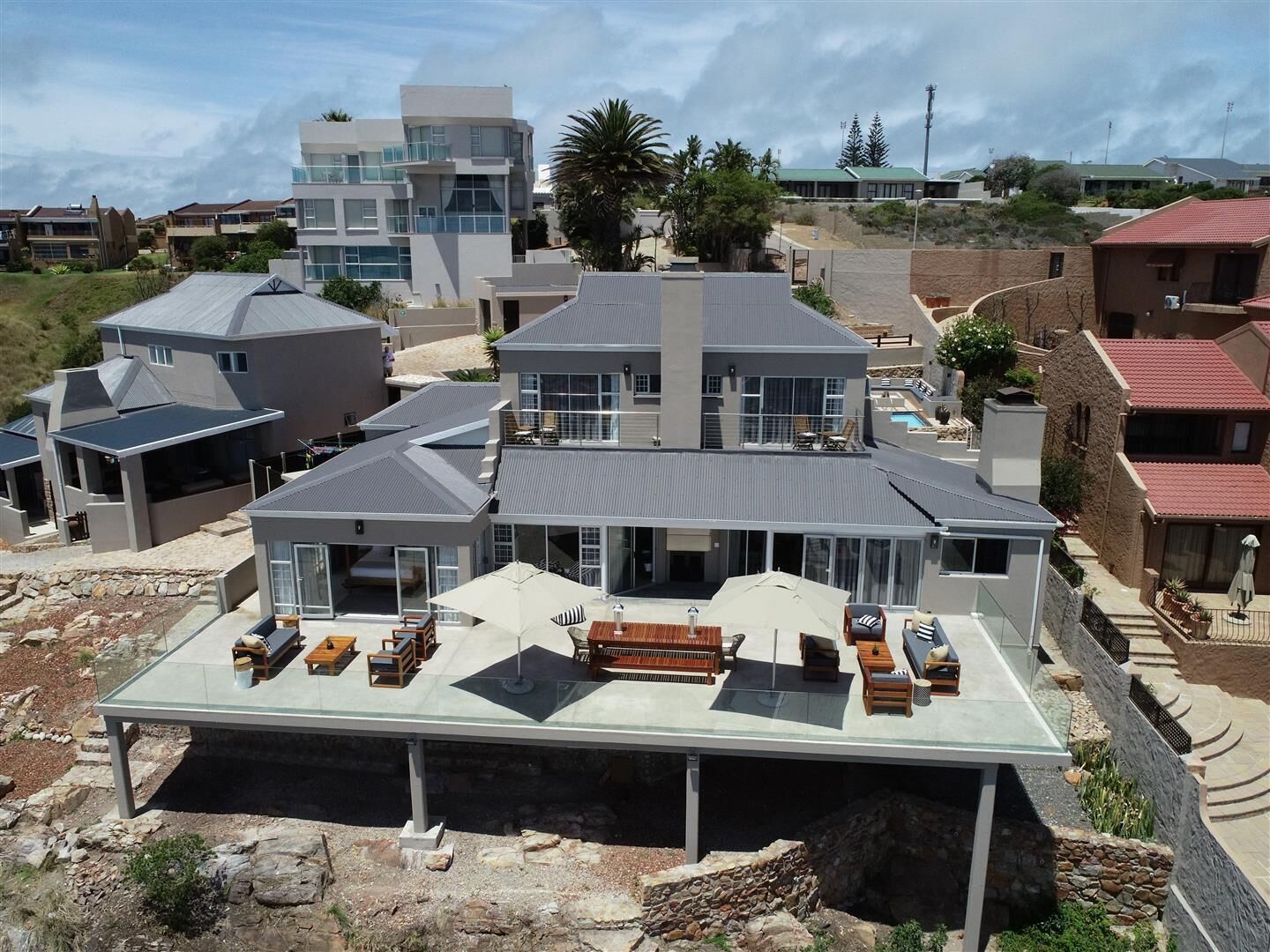 The Lookout Guest House 4*