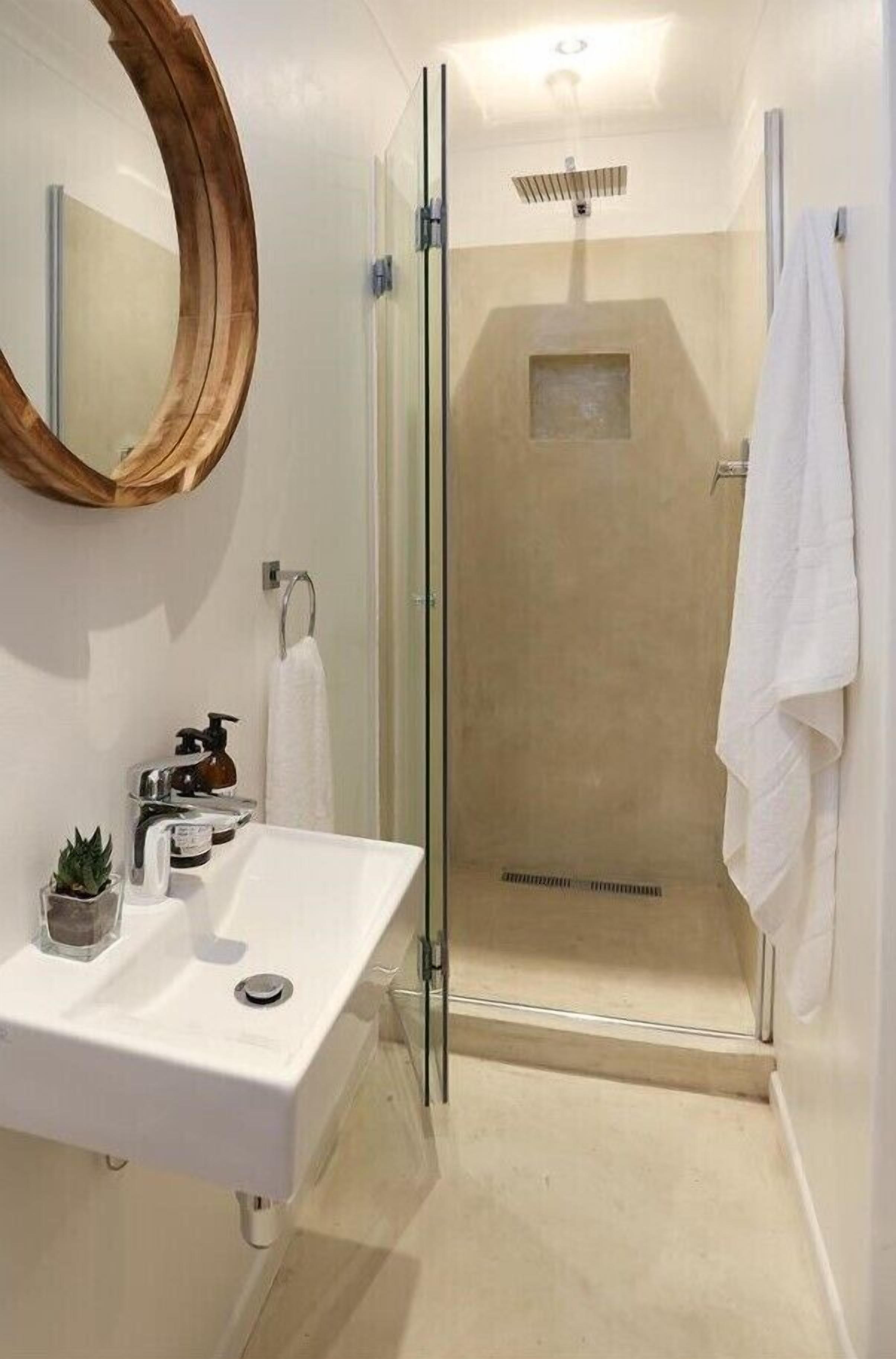 The Lookout Guest House 4*