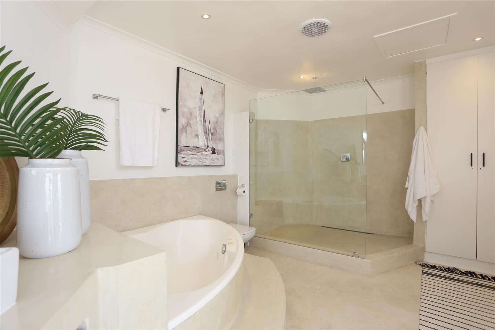 The Lookout Guest House 4*