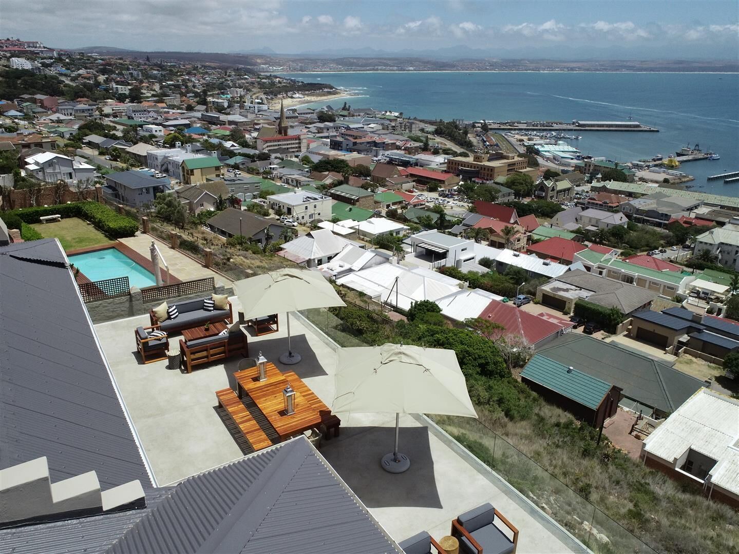 The Lookout Guest House 4*