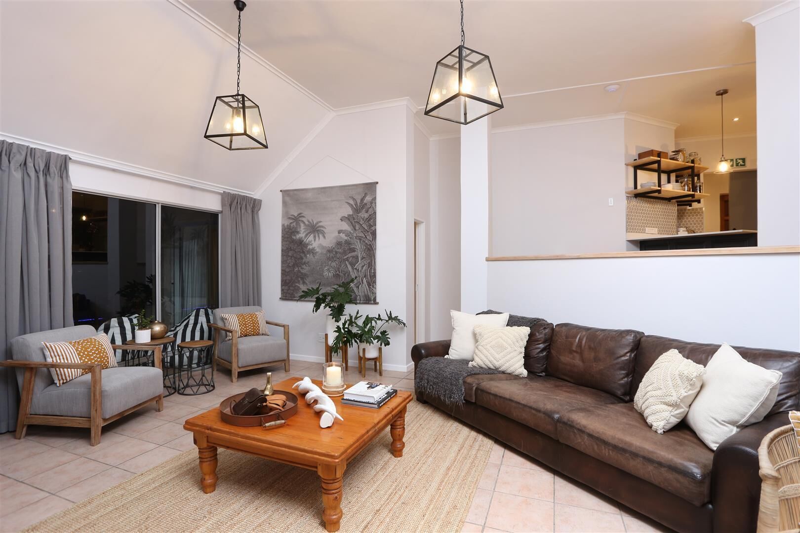 The Lookout Guest House 4*