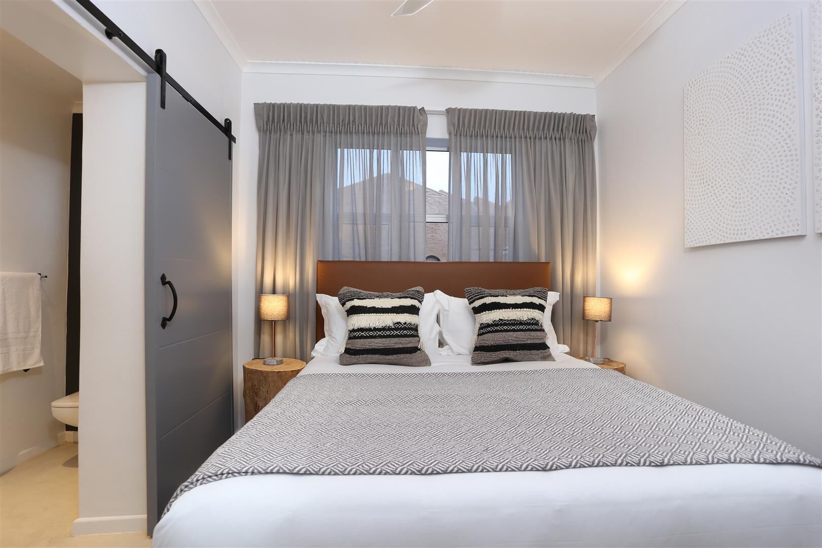 The Lookout Guest House 4*