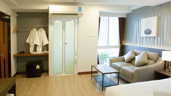 B2 Hat Yai Rat Uthit Boutique & Budget Hotel 2*