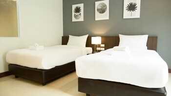 B2 Hat Yai Rat Uthit Boutique & Budget Hotel 2*