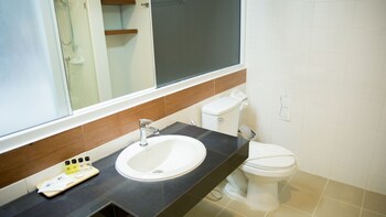 B2 Hat Yai Rat Uthit Boutique & Budget Hotel 2*