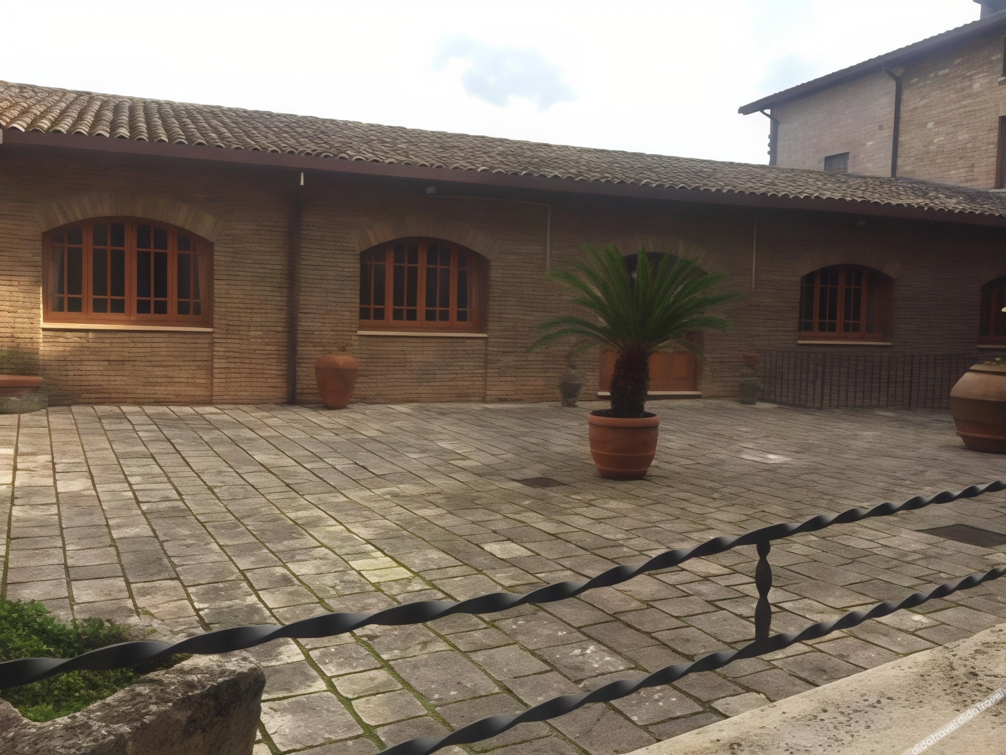 Monastero SS. Annunziata 3*