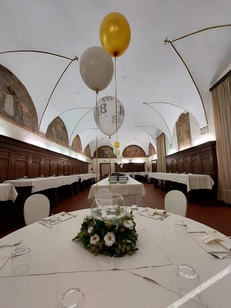 Monastero SS. Annunziata 3*