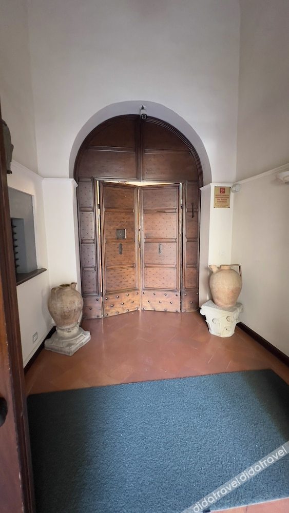 Monastero SS. Annunziata 3*