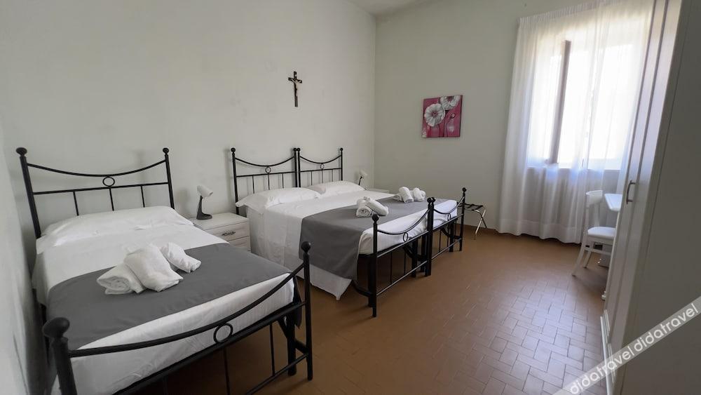 Monastero SS. Annunziata 3*