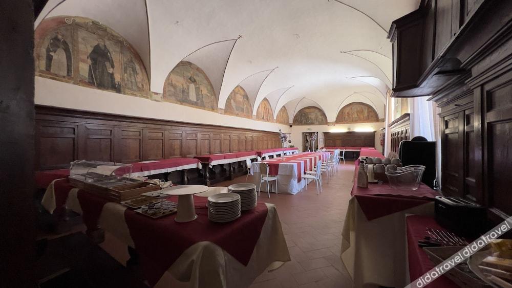 Monastero SS. Annunziata 3*