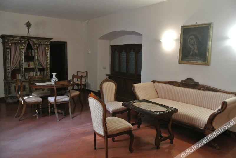 Monastero SS. Annunziata 3*
