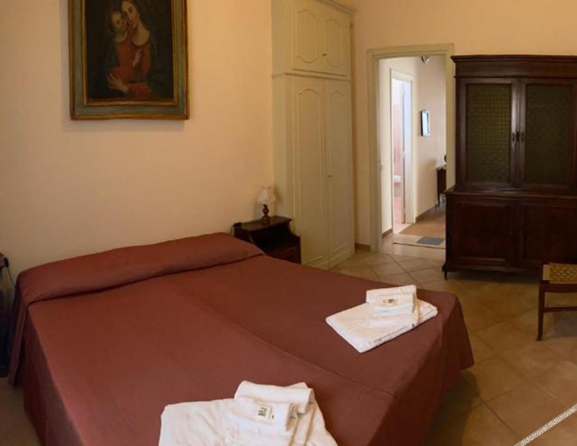 Monastero SS. Annunziata 3*