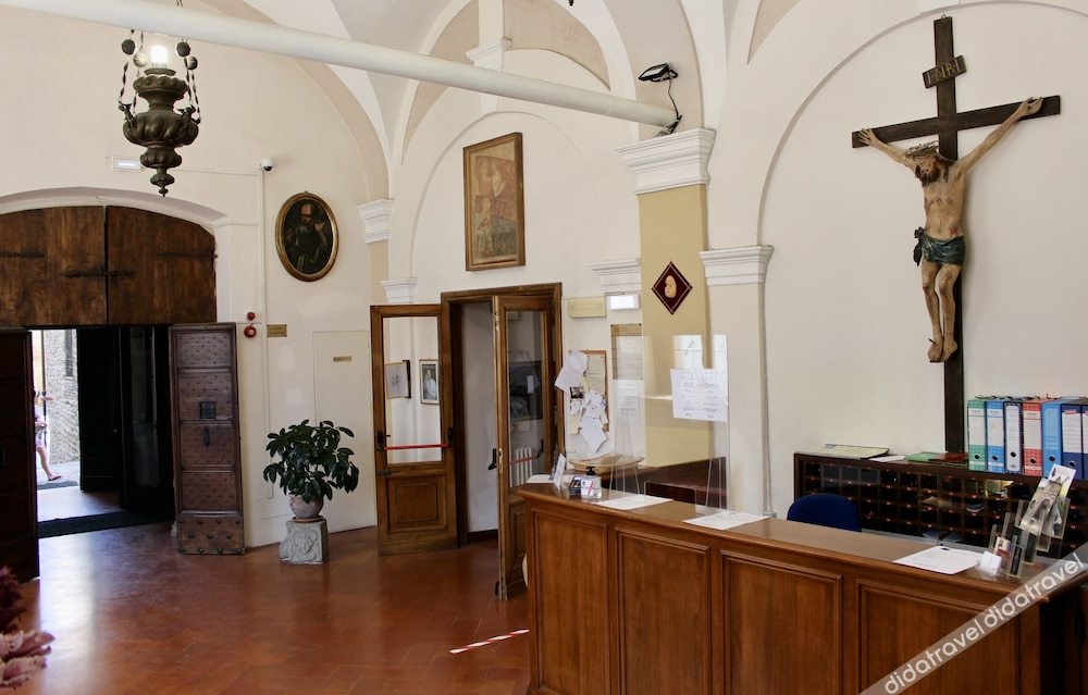 Monastero SS. Annunziata 3*