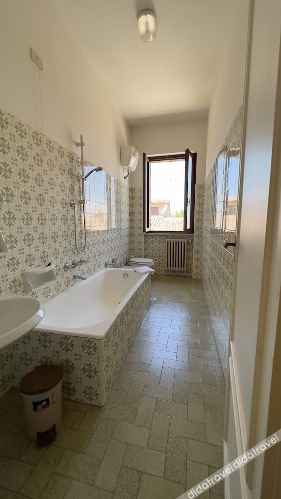 Monastero SS. Annunziata 3*