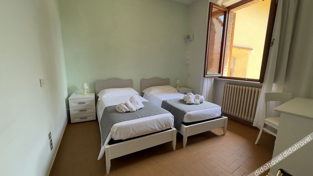 Monastero SS. Annunziata 3*