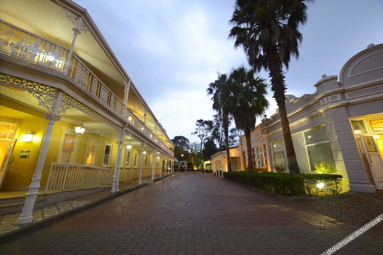 Gold Reef City Theme Park Hotel 4*