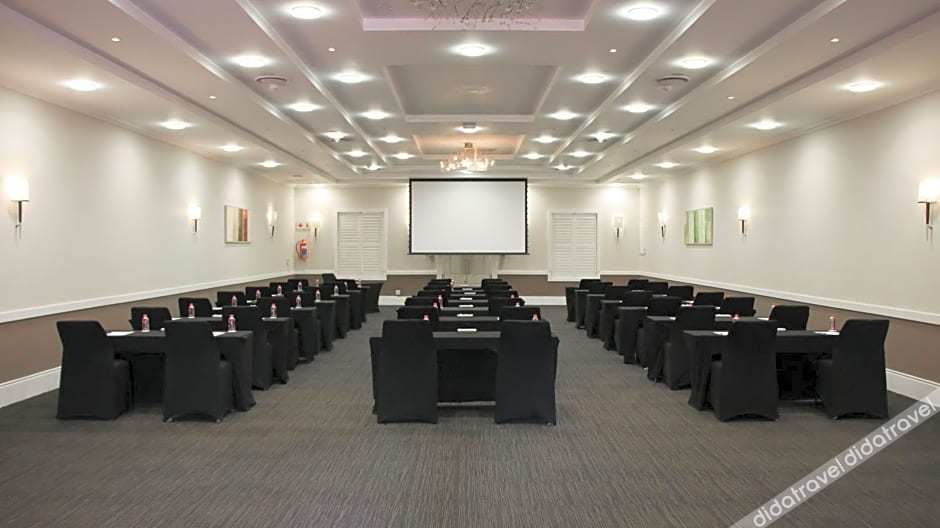 Gold Reef City Theme Park Hotel 4*