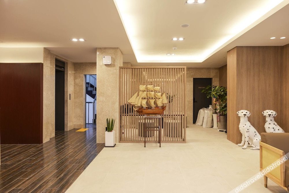 Browndot Hotel Suwon City Hall 2*